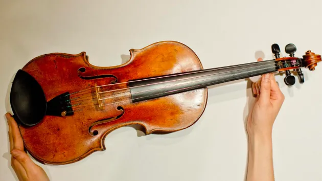 Stradivarius to Poland after World War II